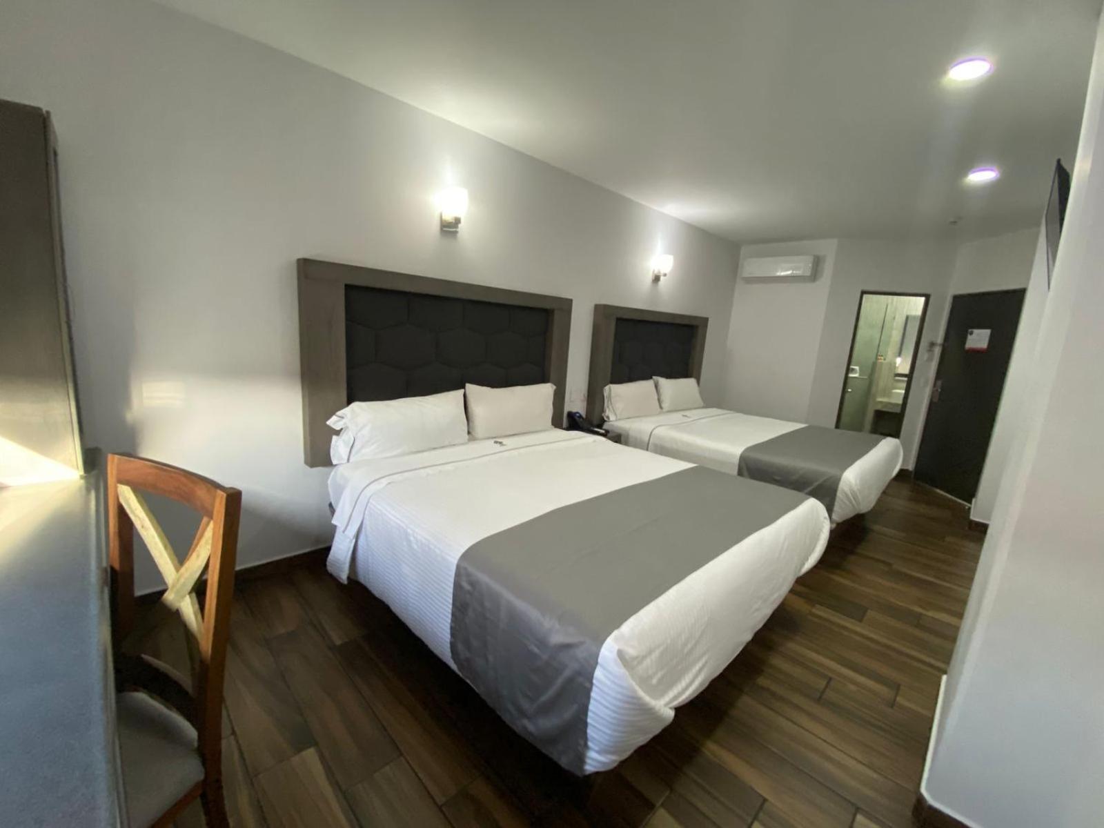 Hotel Bugari Aeropuerto Guadalajara Las Pintas Exteriör bild