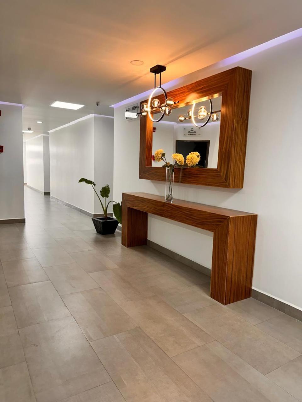 Hotel Bugari Aeropuerto Guadalajara Las Pintas Exteriör bild